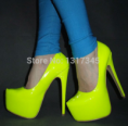 Tacones de charol neon